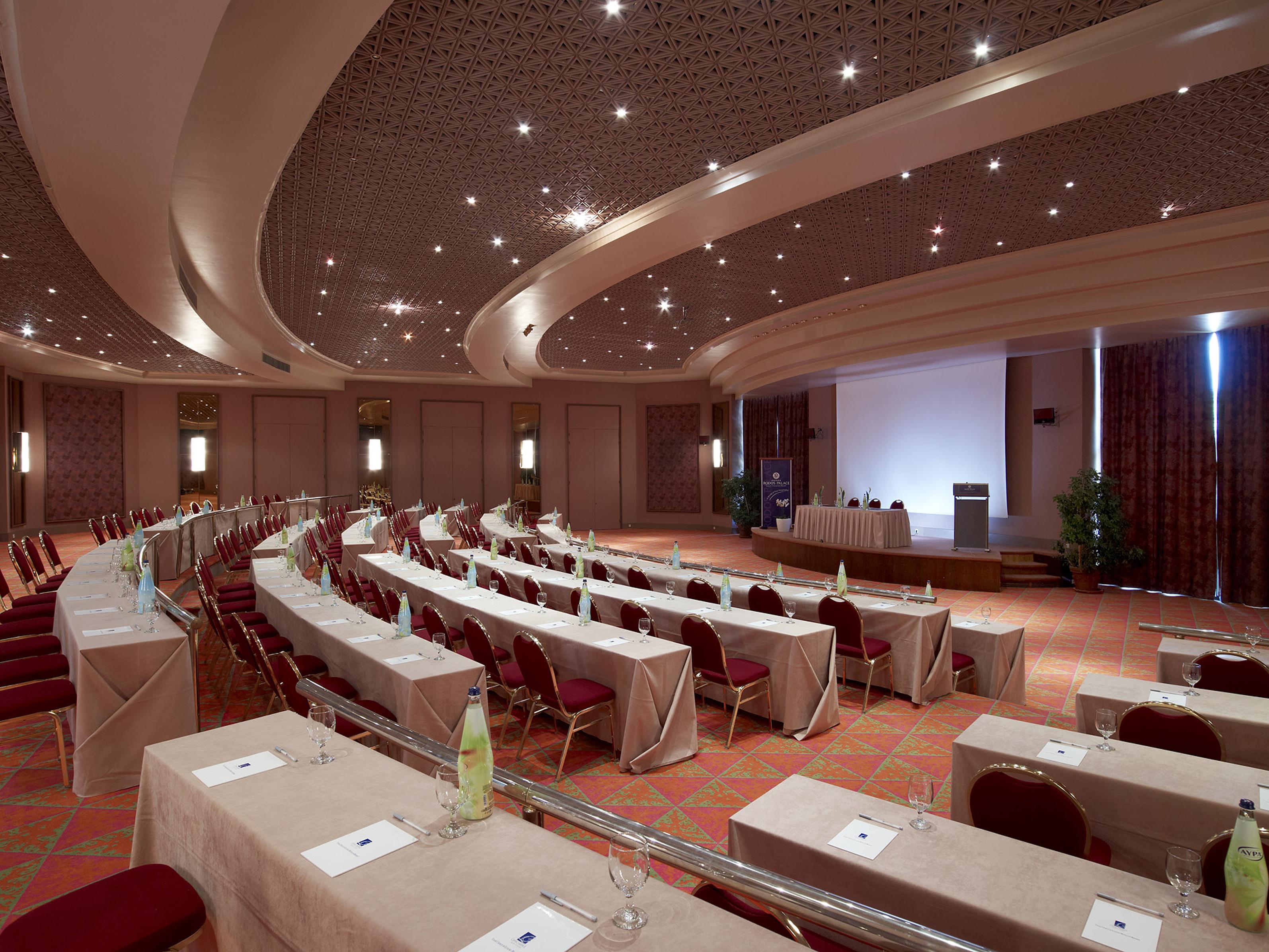 ロードス パレス ホテル イキソス エクステリア 写真 The conference room of the InterContinental Vienna